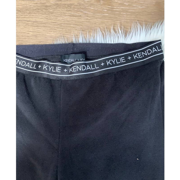 NWT KENDALL + KYLIE FLEECE PANTS SLEEPWEAR PAJAMA BLACK SIZE L - Picture 2 of 4